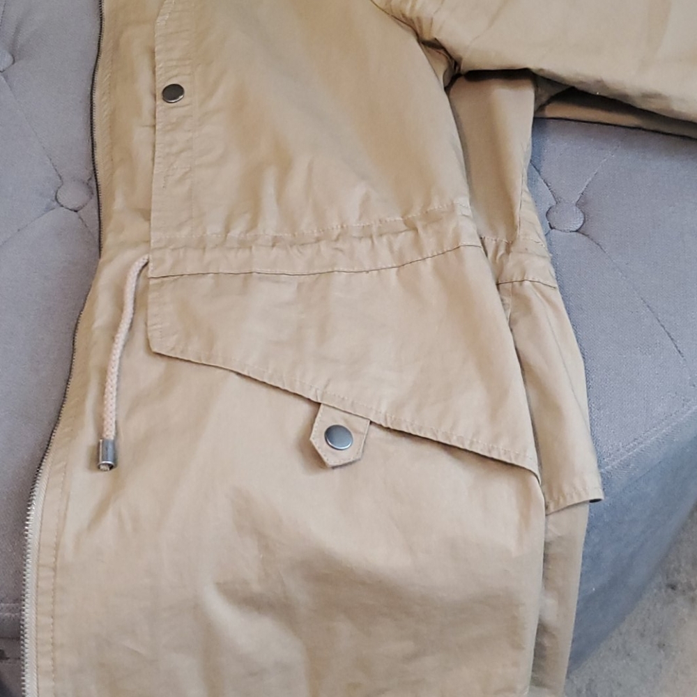 Coat/ Jacket - Picture 5 of 5